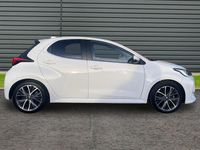 Used Toyota Yaris 116 HP (85 kW) 2022 White Hatchback