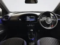 Used Toyota Aygo X 72 HP (52 kW) 2023 Blue SUV
