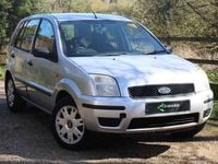 Used Ford Fusion 80 HP (58 kW) 2004 Silver Hatchback