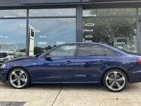 Begagnad Audi A4 Black Edition 190 HK (139 kW) 2021 Blå Sedan