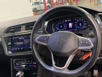 Used VW Tiguan Allspace Life 150 HP (110 kW) 2022 Grey SUV