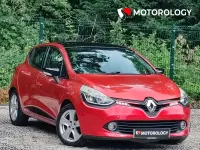 Used Renault Clio IV Dynamique 89 HP (65 kW) 2014 Red Hatchback