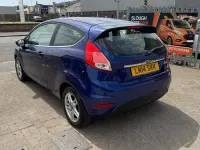 Usado Ford Fiesta Zetec 2014 Azul Citadino