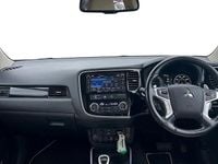 Begagnad Mitsubishi Outlander P-HEV 203 HK (149 kW) 2016 Grå Kombi