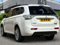 Used Mitsubishi Outlander P-HEV 121 HP (88 kW) 2015 Estate