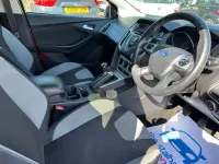 Used Ford Focus Zetec 115 HP (84 kW) 2014 Red Estate