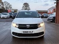 Used Dacia Sandero Essentiel 95 HP (69 kW) 2019 Glacier white Hatchback