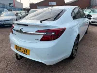 Used Vauxhall Insignia Edition 2014 White Hatchback