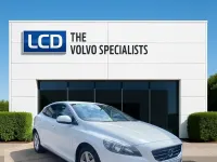 Used Volvo V40 SE 150 HP (110 kW) 2012 White Hatchback