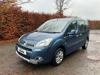 Used Citroën Berlingo 90 HP (66 kW) 2015 Blue MPV