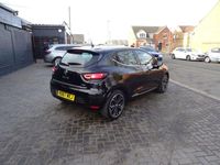 Used Renault Clio IV Dynamique 90 HP (66 kW) 2017 Black Hatchback