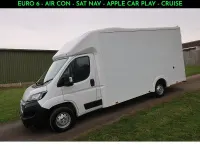 Begagnad Peugeot Boxer Premium 140 HK (102 kW) 2023 Vit Van