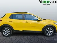 Used Kia Stonic 101 HP (74 kW) 2023 Yellow SUV