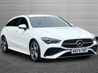 Used Mercedes CLA200 Executive 175 HP (128 kW) 2024 Polar white Estate