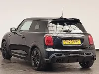 Usado Mini Cooper Hatch 134 HP (98 kW) 2023 Preto Citadino