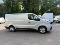 Used Renault Trafic 2017 Silver MPV