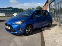 Used Toyota Yaris 111 HP (81 kW) 2018 Blue Hatchback
