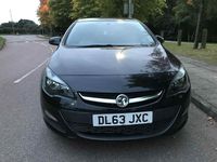 Używany Vauxhall Astra Design Edition 2014 Czarny Hatchback