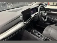 Second-hand VW Golf VIII Match 200 CP (147 kW) 2025 Negru Hatchback