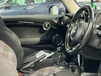 Used Mini Cooper D Chili 116 HP (85 kW) 2017 Midnight black Hatchback