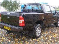 used Toyota HiLux 2.5 D-4D HL2