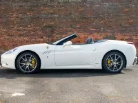 Used Ferrari California 490 HP (360 kW) 2012 White Cabriolet