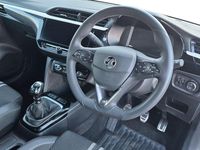 Used Vauxhall Corsa S 100 HP (73 kW) 2023 White Hatchback