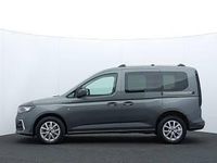 Usado Ford Tourneo Titanium 2023 Gris Familiar
