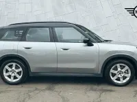 Usado Mini Countryman 168 CV (123 kW) 2025 Plateado SUV