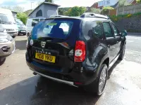 Used Dacia Duster Lauréate 110 HP (80 kW) 2016 Black SUV