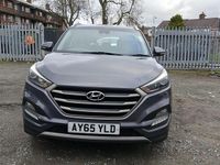 Usado Hyundai Tucson SE 116 HP (85 kW) 2015 Cinzento SUV