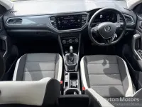 Used VW T-Roc SEL 150 HP (110 kW) 2021 Yellow SUV