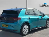 Begagnad VW ID.3 Pro Performance 150 kW (204 HK) 2022 Turkos Halvkombi