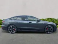Używany Audi A6 e-tron Performance 269 kW (367 KM) 2025 Szary Hatchback
