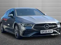 Usado Mercedes CLA180 Executive 136 CV (100 kW) 2025 Azul Berlina