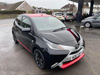 Usado Toyota Aygo x-press 69 HP (50 kW) 2017 Preto Citadino