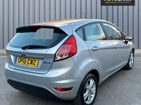Used Ford Fiesta Zetec 75 HP (55 kW) 2016 Silver Hatchback