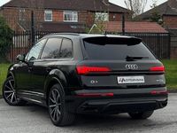 Used Audi Q7 S-Line 340 HP (250 kW) 2024 Black SUV