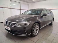 Begagnad VW Passat Advance 218 HK (160 kW) 2021 Grå Kombi