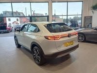 Used Honda HR-V Elegance 131 HP (96 kW) 2023 White SUV