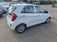Used Kia Picanto 84 HP (61 kW) 2012 White Hatchback