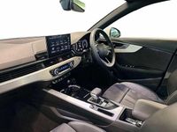 Used Audi A4 S-Line 147 HP (108 kW) 2023 White Sedan