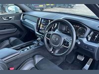 Used Volvo XC60 R-Design Pro 250 HP (183 kW) 2019 Black SUV