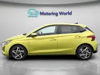 Używany Hyundai i20 Ultimate 100 KM (73 kW) 2025 Zielony Hatchback