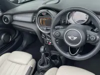 Begagnad Mini Cooper 134 HK (98 kW) 2016 Silver Halvkombi