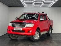 Used Toyota HiLux 144 HP (105 kW) 2014 Red Pickup