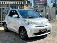 Used Toyota iQ 68 HP (50 kW) 2012 Silver Hatchback