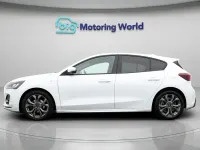 Used Ford Focus ST-Line 125 HP (91 kW) 2023 White Hatchback
