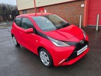 Usado Toyota Aygo X-play 69 CV (50 kW) 2018 Utilitario