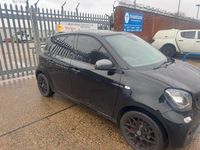 Used Smart ForFour Premium 71 HP (52 kW) 2017 Black Hatchback